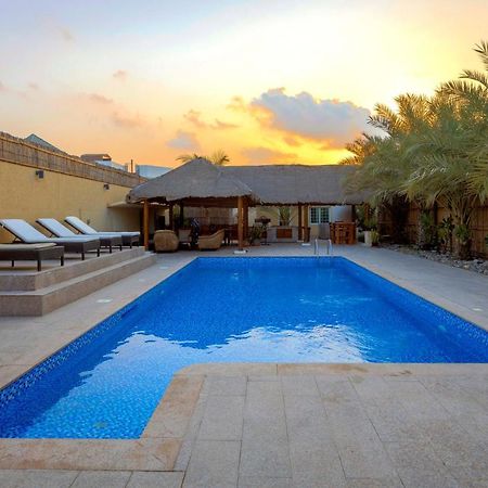 Dar 66 4Br Pool Villa With Jacuzzi Ras al-Khaimah Luaran gambar